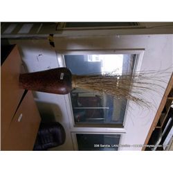 VASE WITH DRIED GRASS
