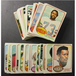 100-1976 Topps Football Cards, Mostly EM