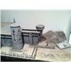 Image 4 : ELVIRA'S HAUNTED HILLS COMPLETE SCREEN USED MINIATURE CASTLE