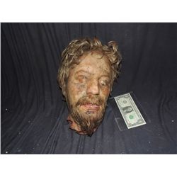 PIRATES OF THE CARIBBEAN ON STRANGER TIDES SCREEN USED SEVERED HEAD SEEN ON WOODEN SPIKE 3