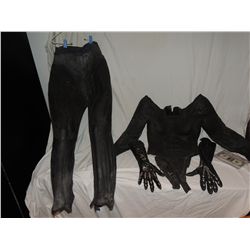 STAR TREK FIRST CONTACT SCREEN USED BORG QUEEN GLOVES WITH BACK UP SUIT