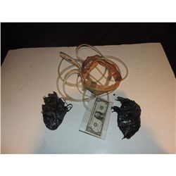 TRUE BLOOD SCREEN USED BLEEDING VAMPIRE HEARTS WITH BLOOD RIGS LOT OF 2 BEYOND HERE LIES NOTHING