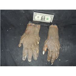 300 SCREEN USED IMMORTAL HANDS