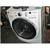 Image 1 : Maytag 5000 series with steam front load washer