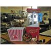 Image 1 : Old fashioned movie time popcorn popper