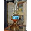 Image 1 : Vintage oil lamp