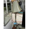 Image 1 : table lamp