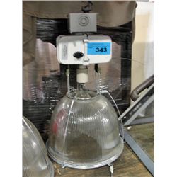 Commerical warehouse light with balast