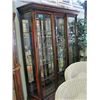 Image 1 : Large lighted oak with leaded glass front china