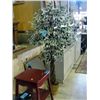 Image 1 : Approx 6F tall artificial tree