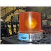 Image 1 : Flashing amber vehicle light
