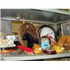 Image 1 : Shelf lot of collectables, misc and decorative