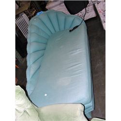 Vintage chaise lounge