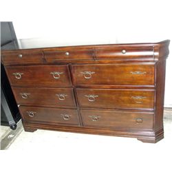 9 drawer bedroom dresser