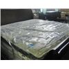 Image 1 : King size mattress and boxspring set