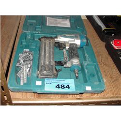Mikita air stapler