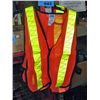 Image 1 : 2 reflective safety vests