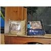 Image 1 : 2 vintage 3pc luxery throw and 2 pillow set - one