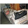 Image 1 : 2pc floral sofa and loveseat set