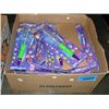 Image 1 : Box of full of victory flashing sticks