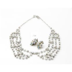 Costume jewelry rhinestone jeweled necklace and