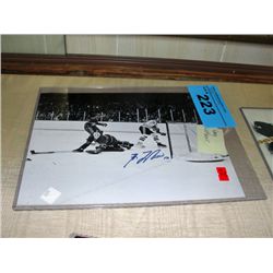 Signed Guy Lefluer hockey photo