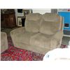 Image 2 : 2pc reclining sofa and loveseat set
