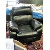 Image 1 : Black leather powered recliner