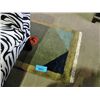 Image 1 : Small hand knotted wool throw rug