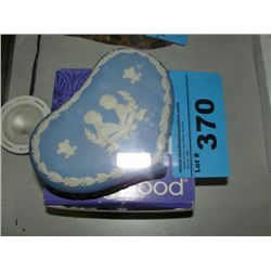 Wedgewood england porcelain lidded heart shaped