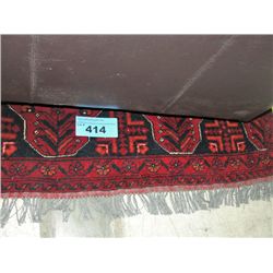 Approx 7F by 10F hand knotted persian area rug