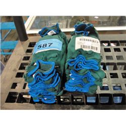 2 bundles of green gloves