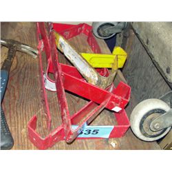 Metal bracket scaffolding system