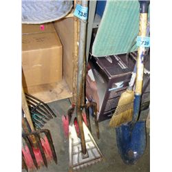 Bundle of 3 garden tools