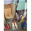 Image 1 : Bundle of 3 garden tools