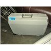 Image 1 : Samsonite hardshell suit case