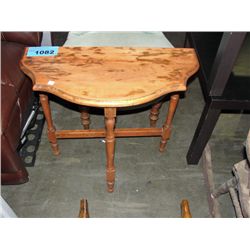 Antique D table