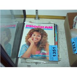 Lot of assorted collectors magazines; hockey,