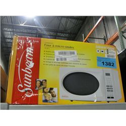 Sunbeam white microwave oven