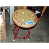 Image 1 : Vintage stool