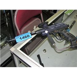 Raider paintball gun