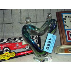 Decorative art glass sculpture