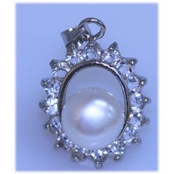 17.40 CTW WHITE PEARL AND CZ PENDANT