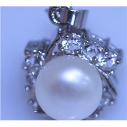 15.35 CTW WHITE PEARL AND CZ PENDANT