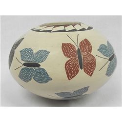 Mata Ortiz Sgraffito Butterfly Jar - Rosa Gaona