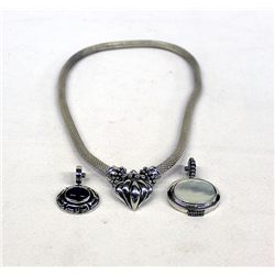 Silver Tone Mesh Necklace and Pendants