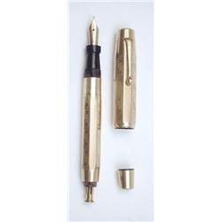 Parker Duofold juniorette with octagonal gold plated overlay marked Parker Duofold 18ct R on cap...
