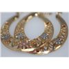 Image 1 : 14K GOLD PLATED HOOP EARRINGS WITH FLOWER DESIGNS