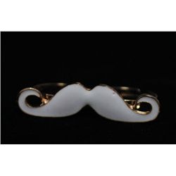 NOVELTY WHITE MUSTACHE SHAPED DUAL FINGER BRASS RING