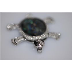 FANCY FASHION JEWELRY TURTLE PENDANT